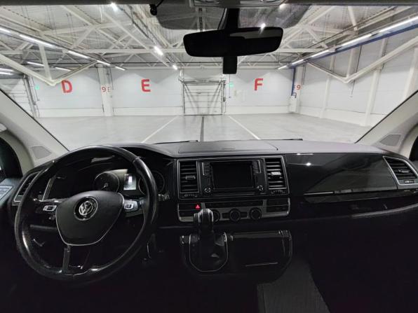 Volkswagen Multivan T6 с пробегом 2016 года, цена 4 450 000 рублей, 181712 км, минивэн, Автокод Объявления