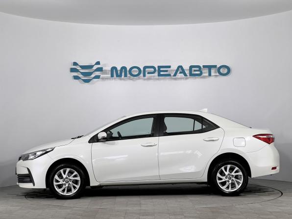 Toyota Corolla XI (E160 E170 E180) Рестайлинг 1 с пробегом 2017 года, цена 1 720 000 рублей, 94702 км, седан, Автокод Объявления