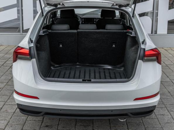 Skoda Rapid II с пробегом 2021 года, цена 1 646 200 рублей, 98433 км, лифтбек, Автокод Объявления