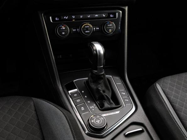 Volkswagen Tiguan II с пробегом 2017 года, цена 2 049 000 рублей, 143491 км, внедорожник, Автокод Объявления