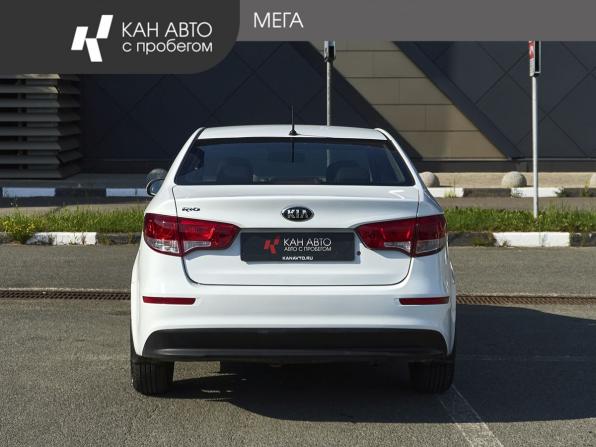 Kia Rio III Рестайлинг с пробегом 2015 года, цена 1 048 000 рублей, 115464 км, седан, Автокод Объявления