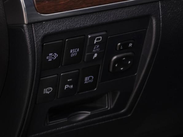 Toyota Land Cruiser 200 Series Рестайлинг 2 с пробегом 2017 года, цена 8 108 000 рублей, 83806 км, внедорожник, Автокод Объявления