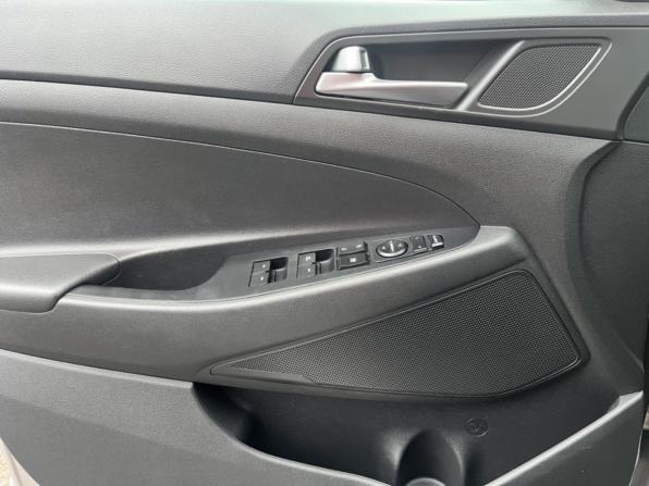 Hyundai Tucson III с пробегом 2016 года, цена 1 799 000 рублей, 138099 км, внедорожник, Автокод Объявления