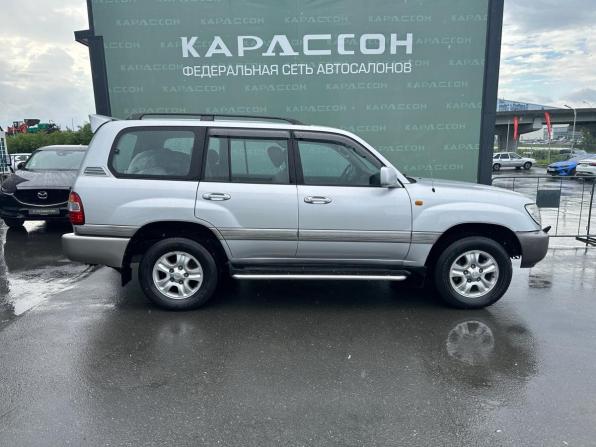 Toyota Land Cruiser 100 Series Рестайлинг 2 с пробегом 2006 года, цена 2 130 000 рублей, 282605 км, внедорожник, Автокод Объявления