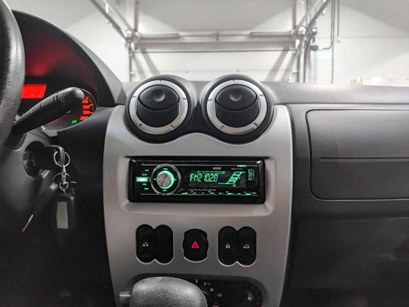 Renault Sandero I с пробегом 2014 года, цена 589 999 рублей, 176283 км, хэтчбек, Автокод Объявления