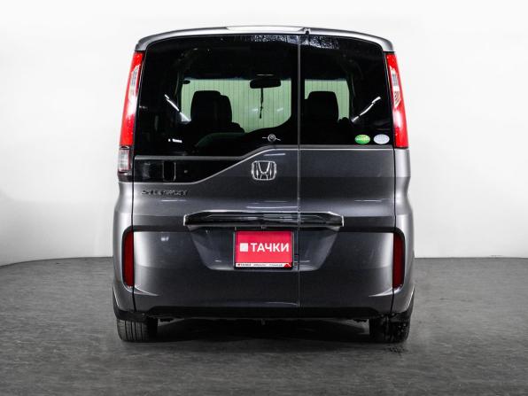 Honda Stepwgn V с пробегом 2015 года, цена 1 730 000 рублей, 127705 км, минивэн, Автокод Объявления