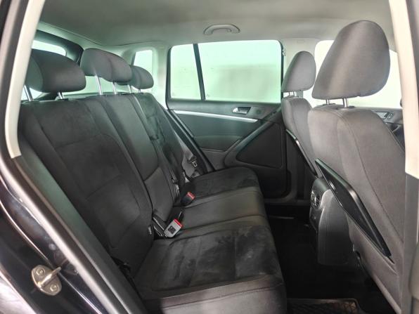 Volkswagen Tiguan I Рестайлинг с пробегом 2015 года, цена 1 330 000 рублей, 278367 км, внедорожник, Автокод Объявления