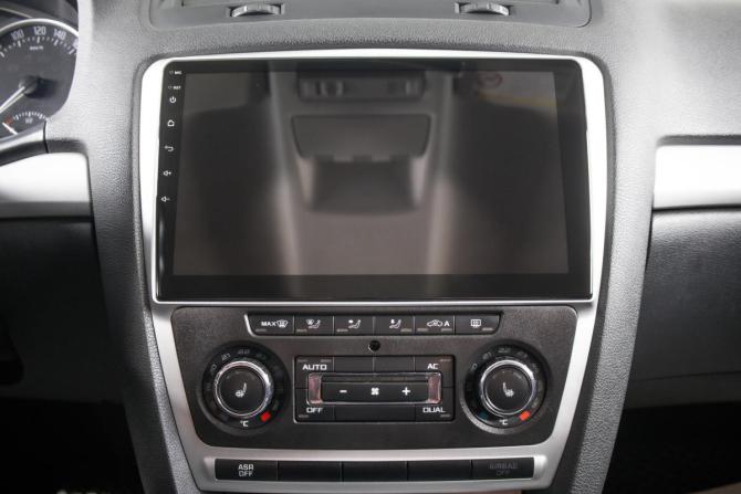 Skoda Octavia II (A5) Рестайлинг с пробегом 2012 года, цена 719 000 рублей, 333453 км, лифтбек, Автокод Объявления