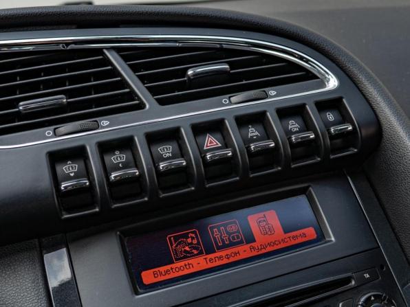 Peugeot 3008 I с пробегом 2012 года, цена 700 000 рублей, 224465 км, внедорожник, Автокод Объявления