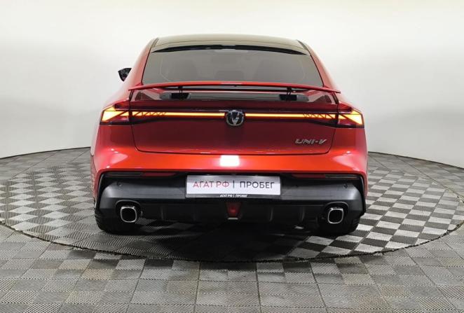 Changan UNI-V I с пробегом 2023 года, цена 2 290 000 рублей, 24778 км, лифтбек, Автокод Объявления