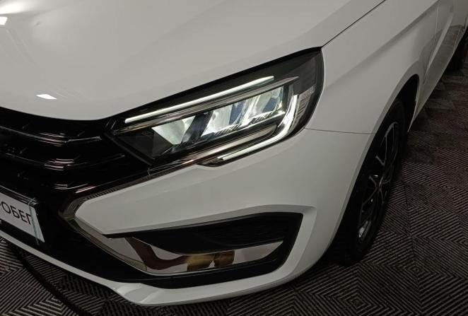 Lada (ВАЗ) Vesta I Рестайлинг (NG) с пробегом 2024 года, цена 1 370 000 рублей, 5842 км, седан, Автокод Объявления