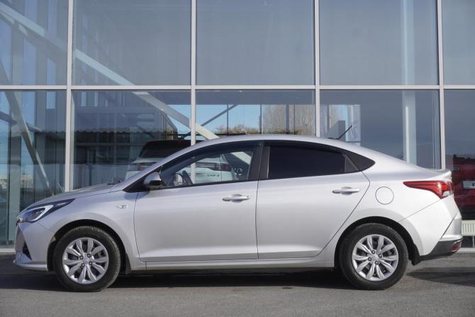 Hyundai Solaris II Рестайлинг с пробегом 2022 года, цена 1 678 000 рублей, 64376 км, седан, Автокод Объявления