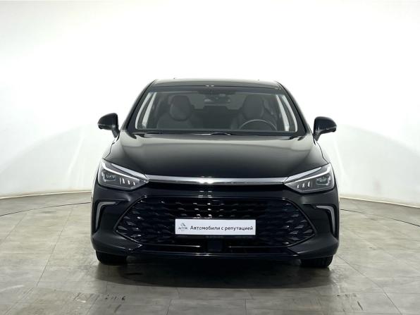 BAIC U5 Plus с пробегом 2023 года, цена 1 350 000 рублей, 25304 км, седан, Автокод Объявления