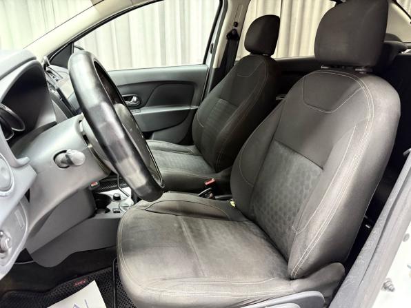 Renault Logan II с пробегом 2015 года, цена 549 000 рублей, 256322 км, седан, Автокод Объявления