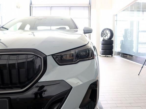 BMW 5 серии VIII (G60/G61/G68) с пробегом 2024 года, цена 7 750 000 рублей, 16429 км, седан, Автокод Объявления
