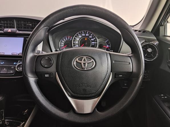 Toyota Corolla XI (E160 E170) Рестайлинг 2 с пробегом 2018 года, цена 1 395 000 рублей, 131151 км, универсал, Автокод Объявления