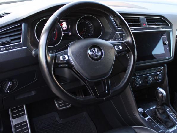 Volkswagen Tiguan II с пробегом 2019 года, цена 3 099 000 рублей, 99749 км, внедорожник, Автокод Объявления