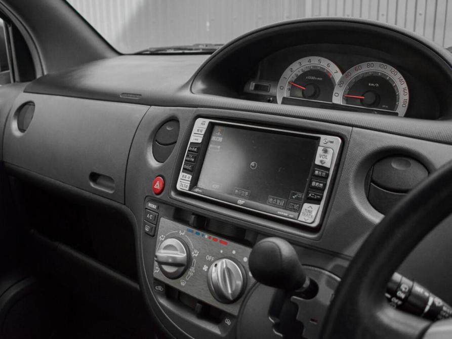 Toyota Sienta I Рестайлинг 2 Екатеринбург  - изображение 16