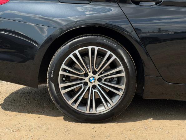 BMW 5 серии VII (G30/G31/G38) с пробегом 2018 года, цена 2 990 000 рублей, 124000 км, седан, Автокод Объявления