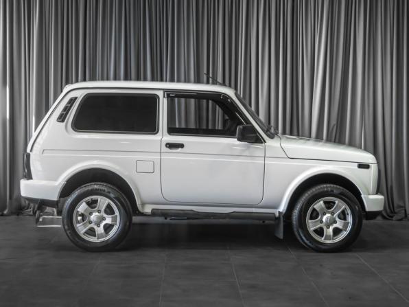 Lada (ВАЗ) Niva Legend с пробегом 2023 года, цена 1 069 000 рублей, 18394 км, внедорожник, Автокод Объявления