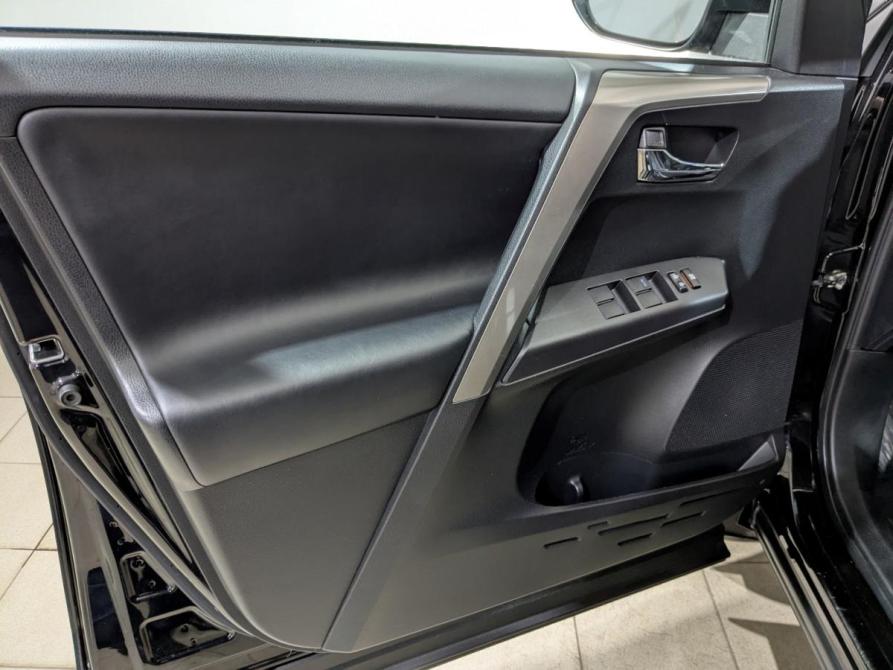 Toyota RAV4 IV (XA40) Рестайлинг Химки  - изображение 22
