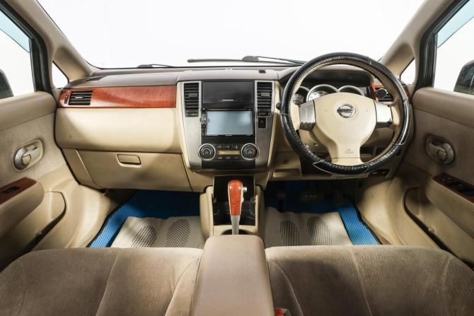 Nissan Tiida I с пробегом 2009 года, цена 699 000 рублей, 275000 км, хэтчбек, Автокод Объявления