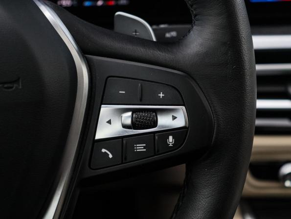 BMW 3 серии VII (G2x) Рестайлинг с пробегом 2023 года, цена 5 600 000 рублей, 41734 км, седан, Автокод Объявления