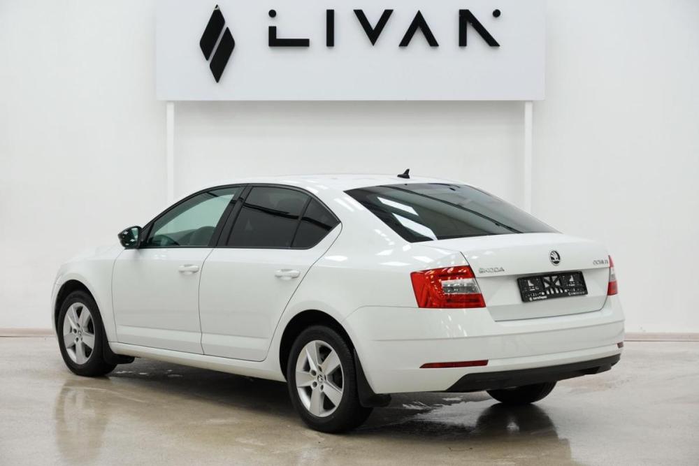 Skoda Octavia III (A7) Рестайлинг Москва  - изображение 4