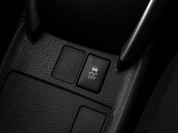 Toyota Corolla XI (E160 E170) Рестайлинг 2 с пробегом 2019 года, цена 1 650 000 рублей, 67630 км, универсал, Автокод Объявления