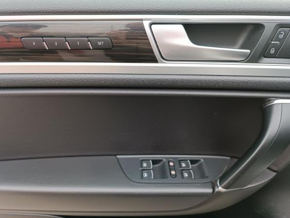 Volkswagen Touareg II Рестайлинг с пробегом 2016 года, цена 2 531 000 рублей, 270640 км, внедорожник, Автокод Объявления