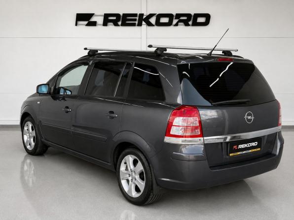 Opel Zafira B Рестайлинг с пробегом 2012 года, цена 899 000 рублей, 107882 км, компактвэн, Автокод Объявления
