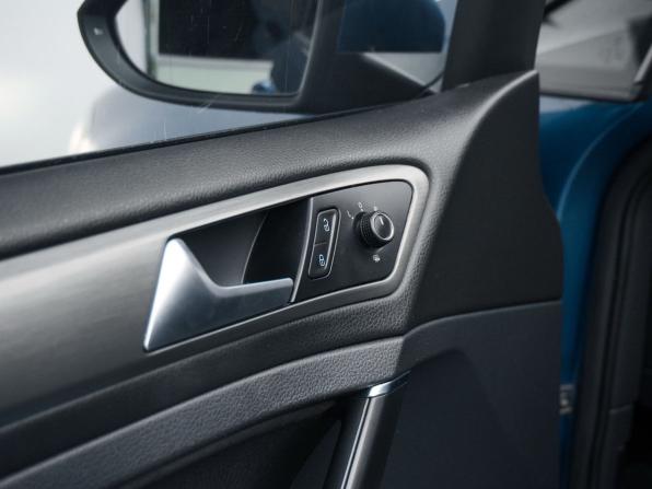 Volkswagen Golf VII с пробегом 2013 года, цена 1 150 000 рублей, 232711 км, хэтчбек, Автокод Объявления