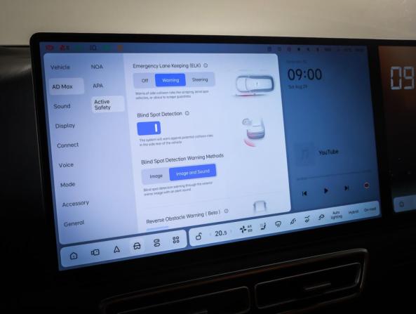 Li Auto (Lixiang) L9 I с пробегом 2023 года, цена 5 850 000 рублей, 56000 км, внедорожник, Автокод Объявления