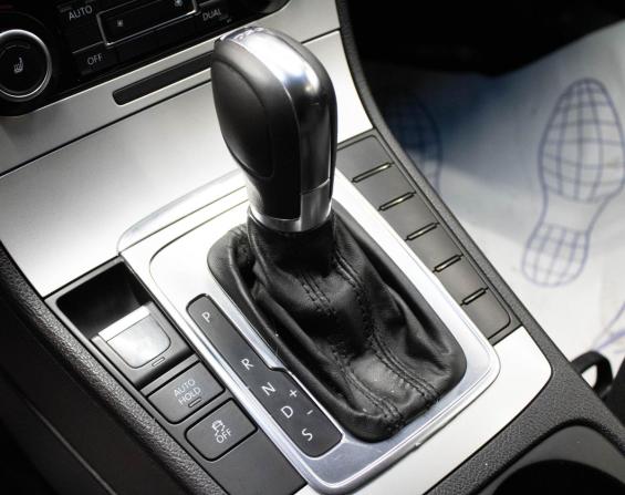 Volkswagen Passat B7 с пробегом 2011 года, цена 849 000 рублей, 238460 км, седан, Автокод Объявления