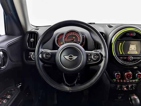 Mini Clubman II с пробегом 2017 года, цена 1 725 000 рублей, 109365 км, универсал, Автокод Объявления