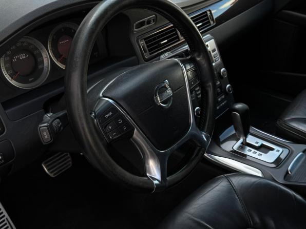 Volvo XC70 II с пробегом 2011 года, цена 1 690 000 рублей, 171695 км, универсал, Автокод Объявления