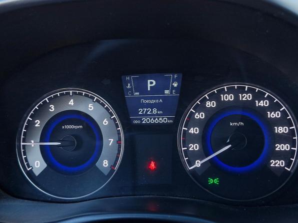 Hyundai Solaris I с пробегом 2014 года, цена 739 000 рублей, 206649 км, седан, Автокод Объявления