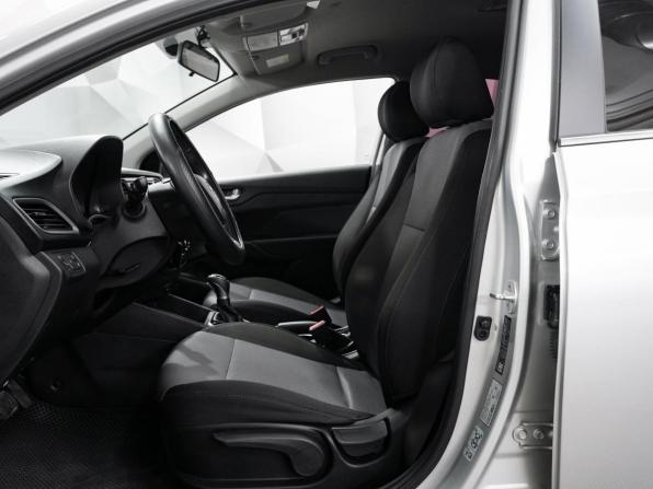 Hyundai Solaris II с пробегом 2018 года, цена 1 295 000 рублей, 114715 км, седан, Автокод Объявления