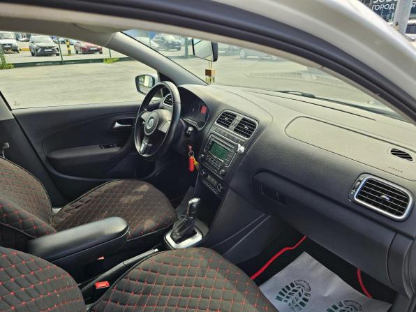 Volkswagen Polo V с пробегом 2014 года, цена 947 000 рублей, 91301 км, седан, Автокод Объявления