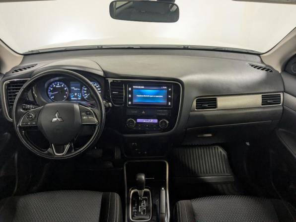 Mitsubishi Outlander III Рестайлинг 2 с пробегом 2018 года, цена 2 190 000 рублей, 51500 км, внедорожник, Автокод Объявления