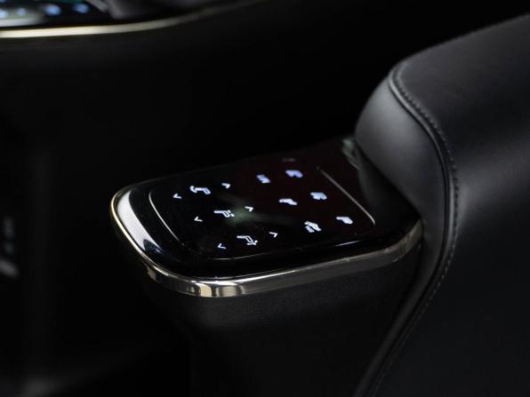 GAC M8 с пробегом 2023 года, цена 4 399 077 рублей, 51316 км, минивэн, Автокод Объявления