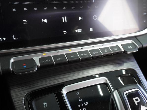 Geely Atlas Pro с пробегом 2023 года, цена 2 069 000 рублей, 31874 км, внедорожник, Автокод Объявления