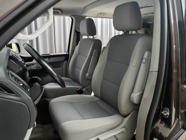 Volkswagen Multivan T6 с пробегом 2015 года, цена 3 085 000 рублей, 175974 км, минивэн, Автокод Объявления