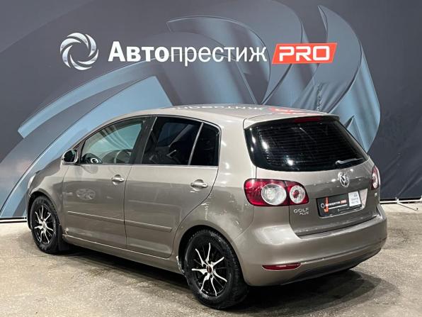Volkswagen Golf Plus II с пробегом 2011 года, цена 599 000 рублей, 182000 км, хэтчбек, Автокод Объявления