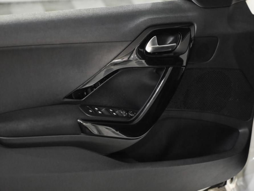 Peugeot 208 I Санкт-Петербург  - изображение 17