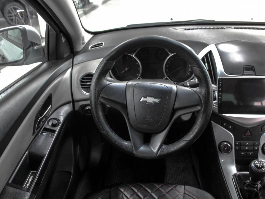 Chevrolet Cruze I Рестайлинг Ростов-на-Дону  - изображение 8