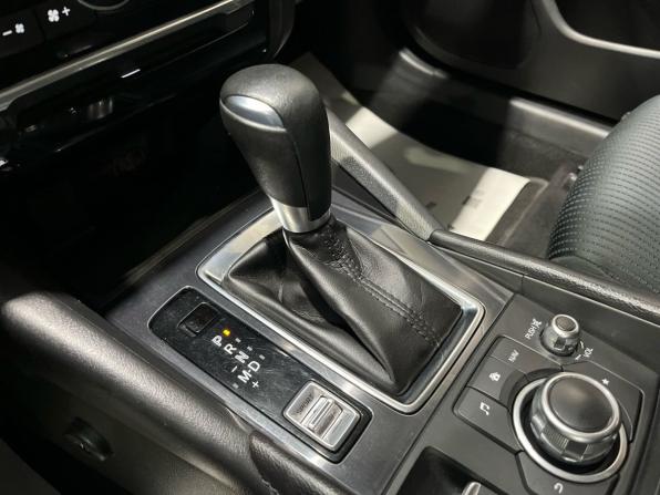 Mazda 6 III (GJ) Рестайлинг с пробегом 2016 года, цена 1 670 000 рублей, 93000 км, седан, Автокод Объявления