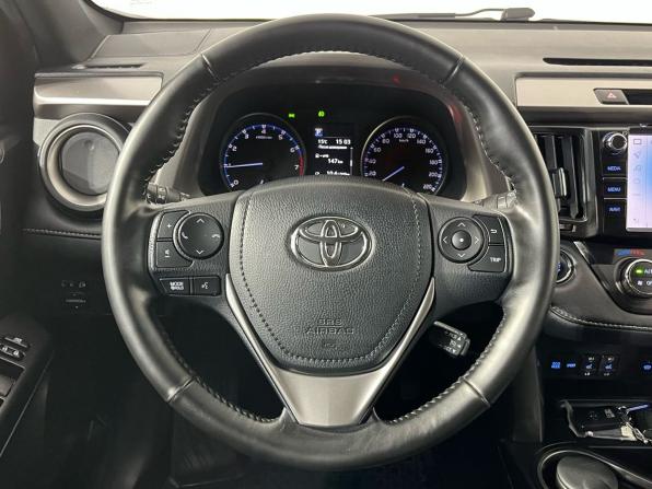 Toyota RAV4 IV (XA40) Рестайлинг с пробегом 2018 года, цена 2 754 000 рублей, 68370 км, внедорожник, Автокод Объявления