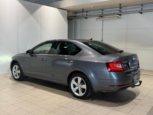 Skoda Octavia III (A7) Рестайлинг с пробегом 2019 года, цена 1 965 000 рублей, 181001 км, лифтбек, Автокод Объявления