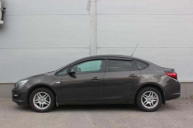 Opel Astra J Рестайлинг с пробегом 2014 года, цена 817 000 рублей, 195352 км, седан, Автокод Объявления